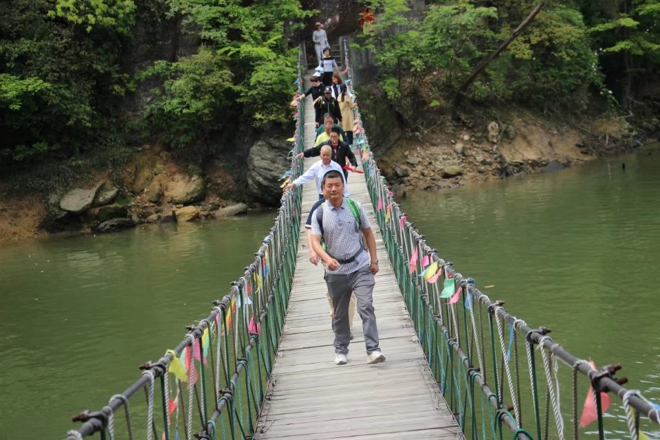 1498102529145218.jpg 1498102529145218.jpg